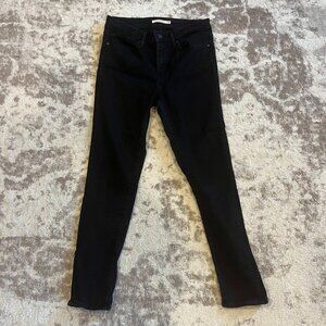 Levi's Women's Slimming Skinny Jeans size 30